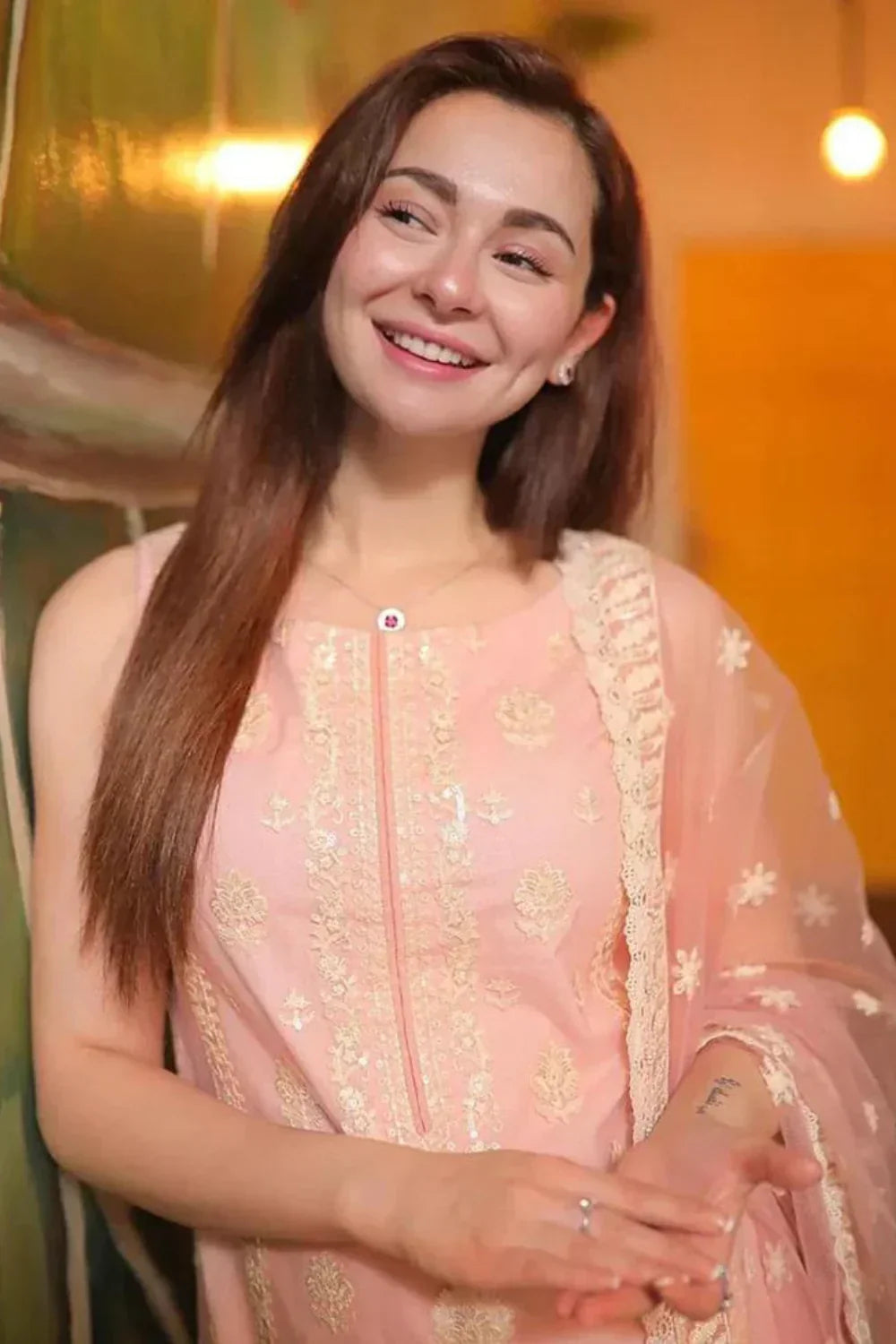 Faiza Saqlain 3-piece Lawn Embroidered Shirt with Organza Embroidery.