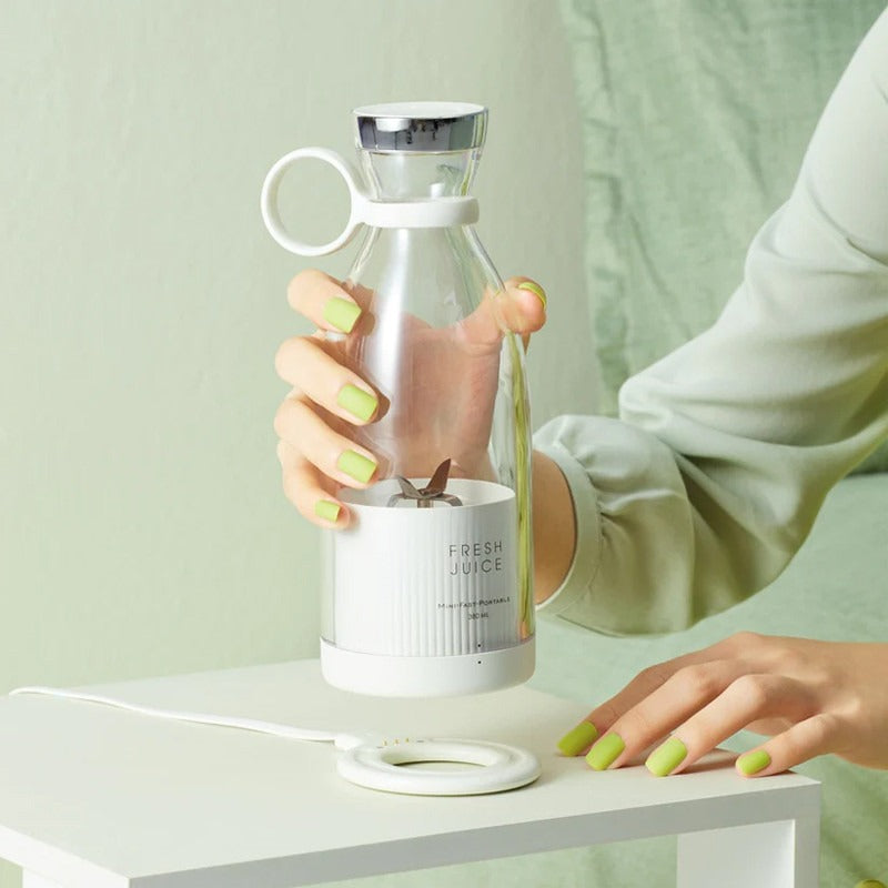 Multifunctional Portable Mini Electric USB Juicer Blender